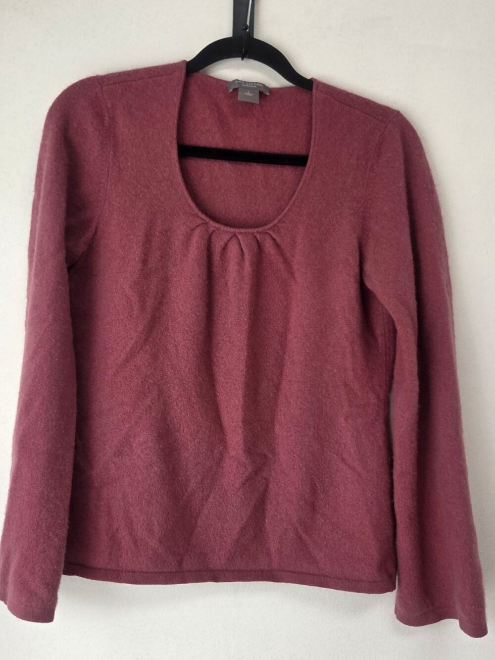 Ann Taylor Pink Cashmere Sweater Long Sleeve Scoop Neck Women's L